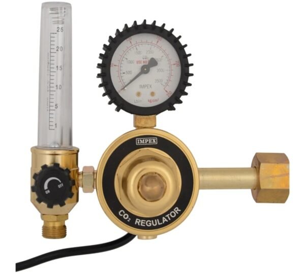 CO2 REGULATOR WITH PRE-HEATER
